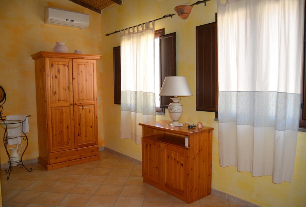 Agriturismo Rubinu Galtellì Chambre photo