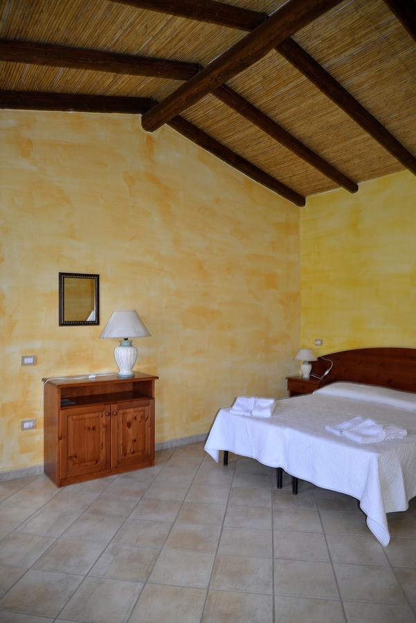 Agriturismo Rubinu Galtellì Extérieur photo