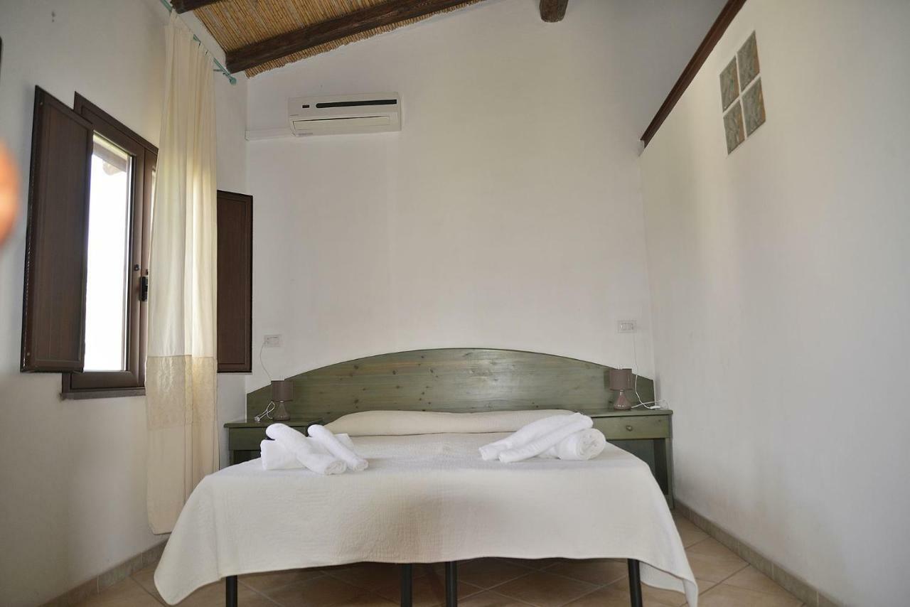 Agriturismo Rubinu Galtellì Extérieur photo